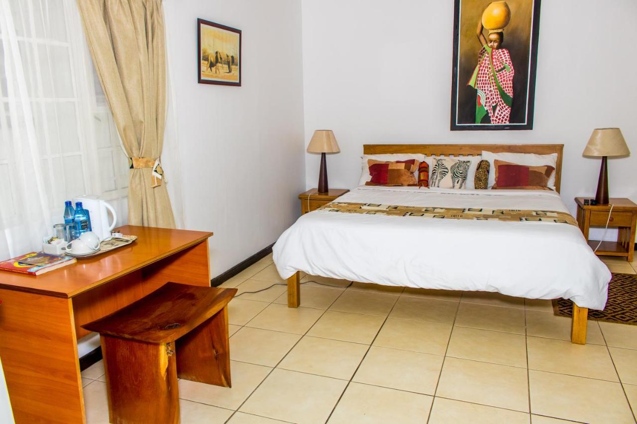 The Ad Lib Executive Lodge Lilongwe Esterno foto