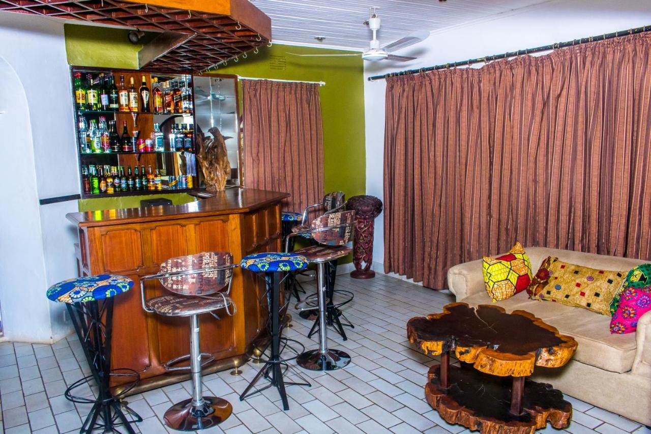 The Ad Lib Executive Lodge Lilongwe Esterno foto
