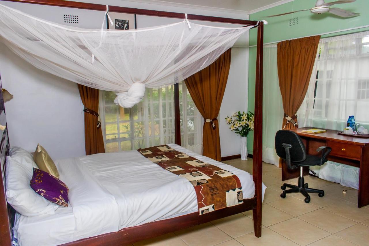 The Ad Lib Executive Lodge Lilongwe Esterno foto