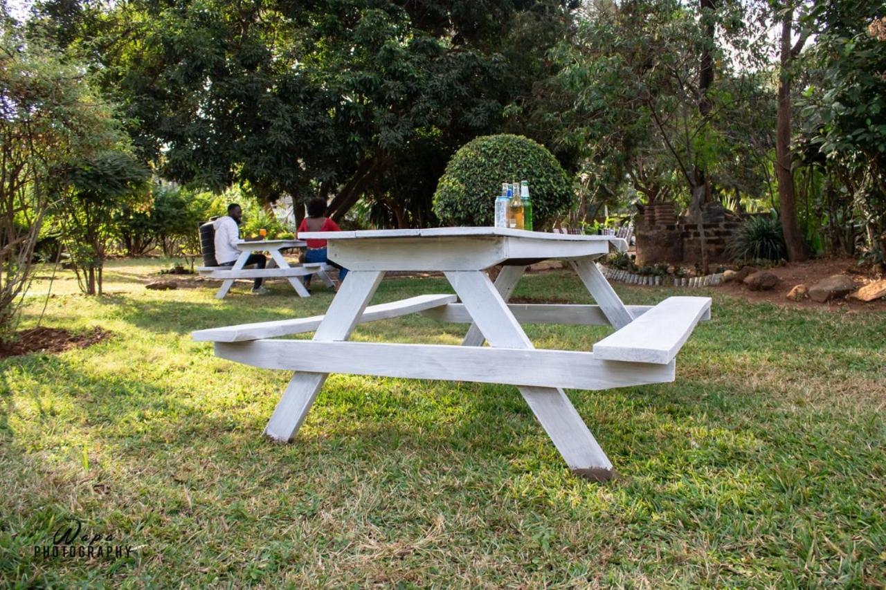 The Ad Lib Executive Lodge Lilongwe Esterno foto