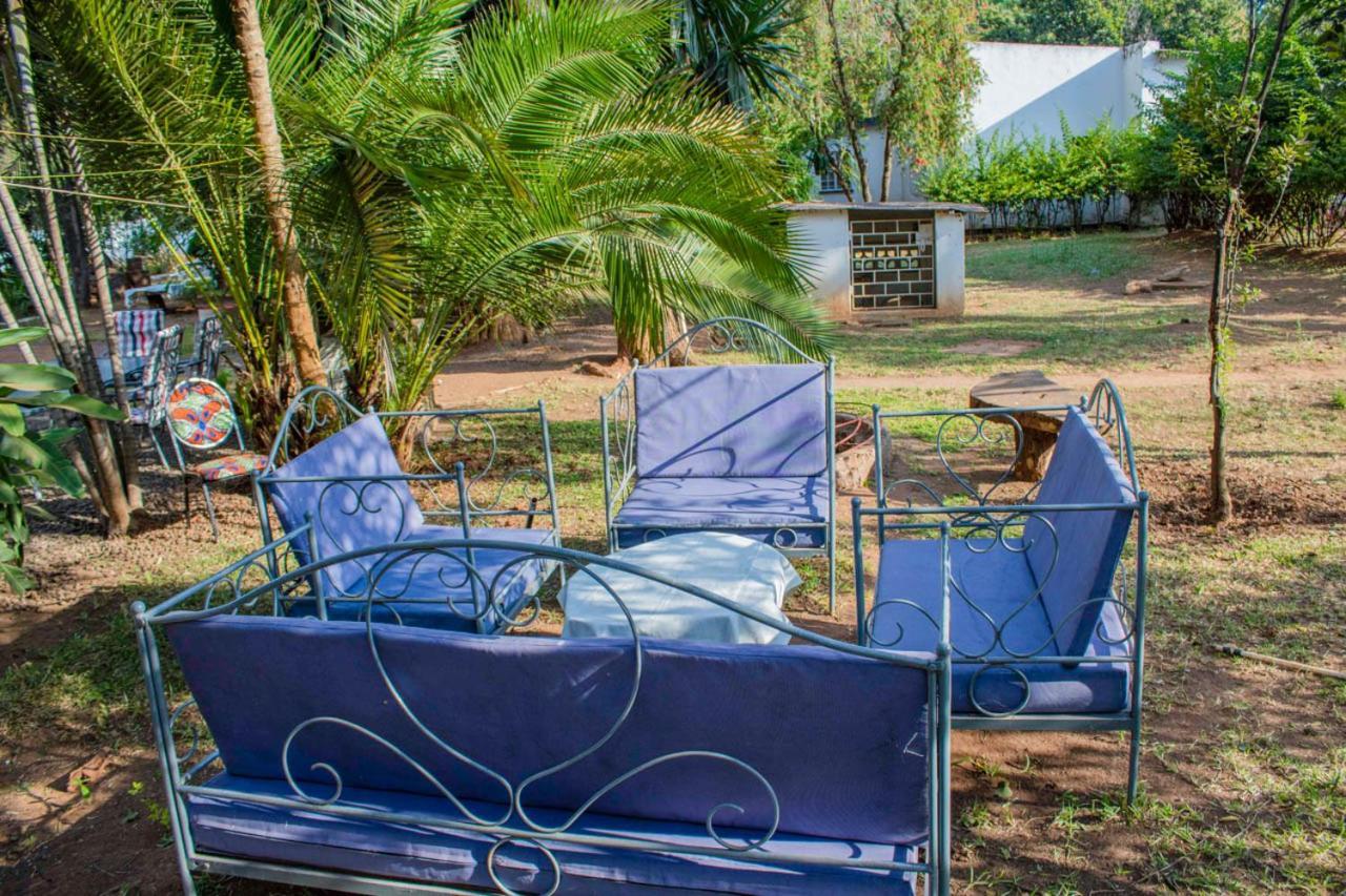 The Ad Lib Executive Lodge Lilongwe Esterno foto