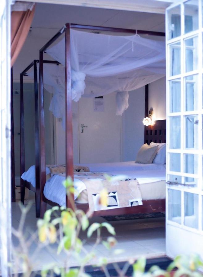 The Ad Lib Executive Lodge Lilongwe Esterno foto