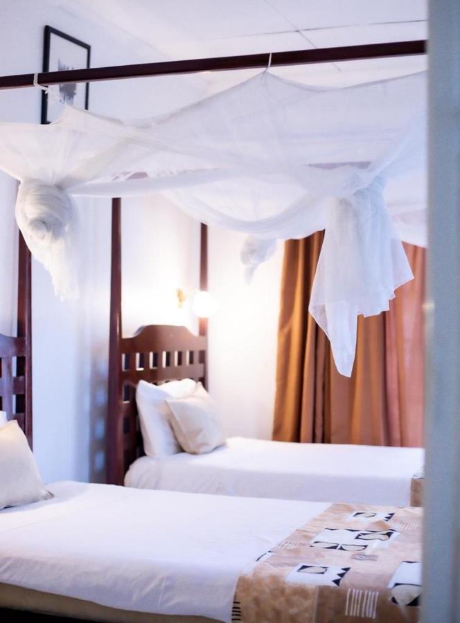 The Ad Lib Executive Lodge Lilongwe Esterno foto