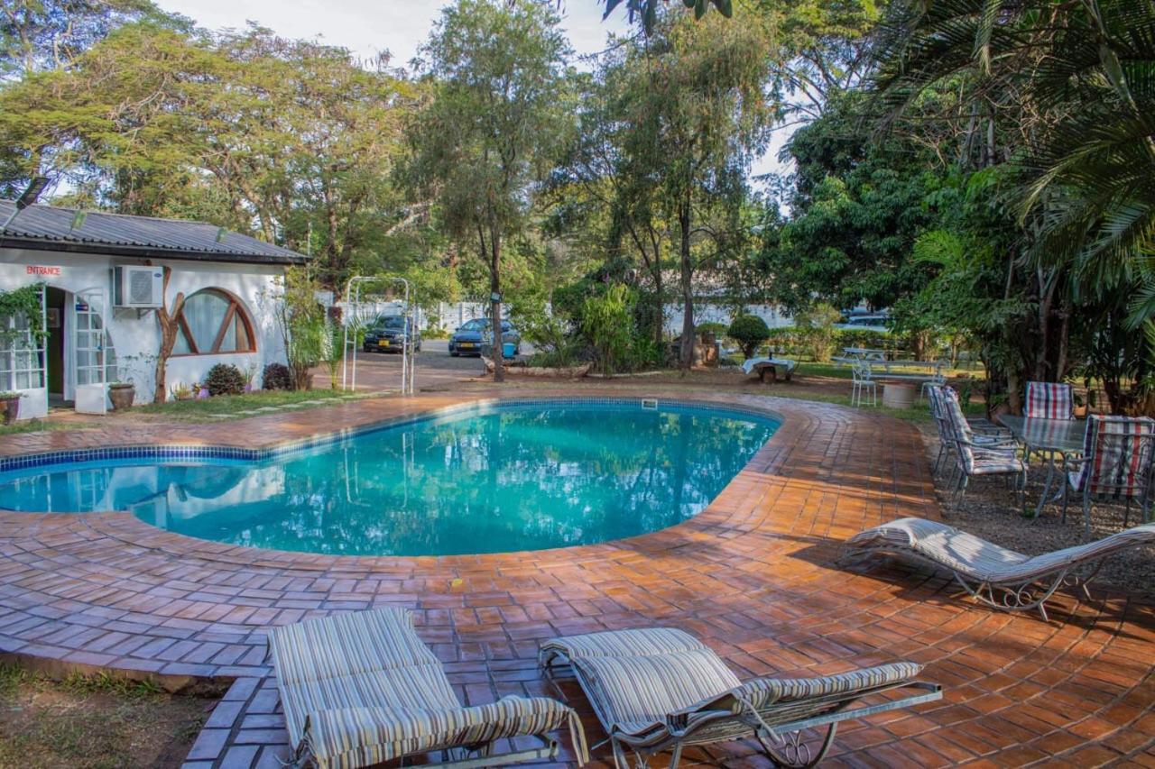The Ad Lib Executive Lodge Lilongwe Esterno foto