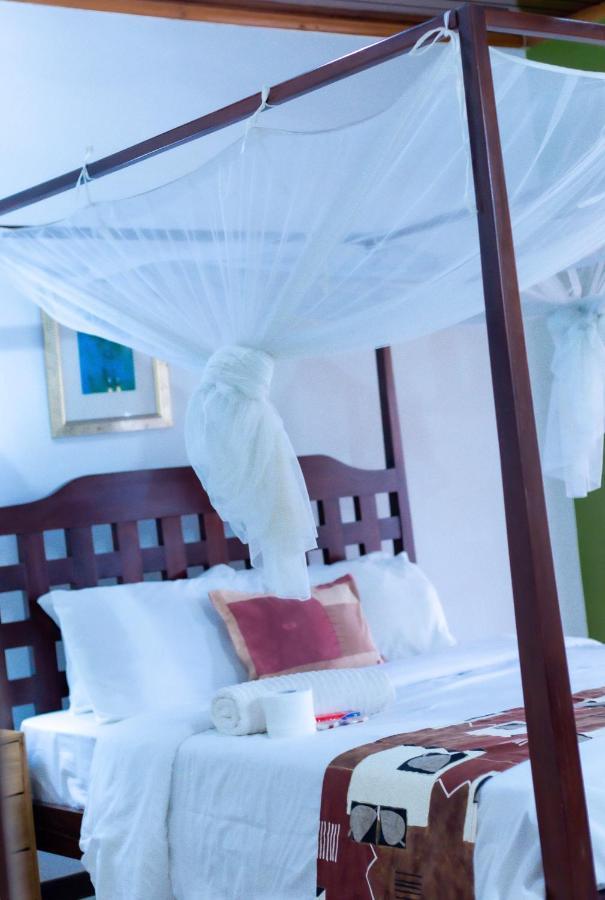 The Ad Lib Executive Lodge Lilongwe Esterno foto